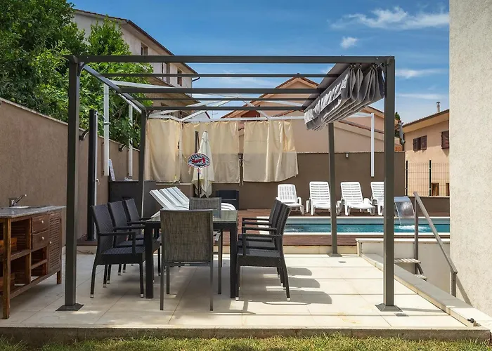 Valsabion Будинок відпочинку Пула